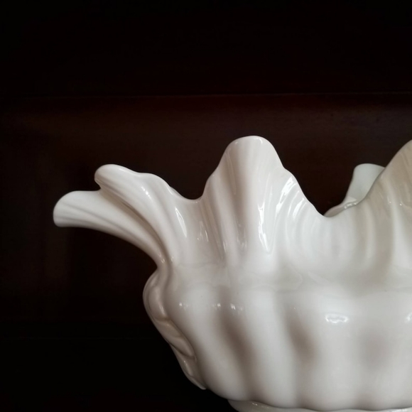 Lenox White Porcelain Flower or Console Centerpiece - Picture 10 of 11